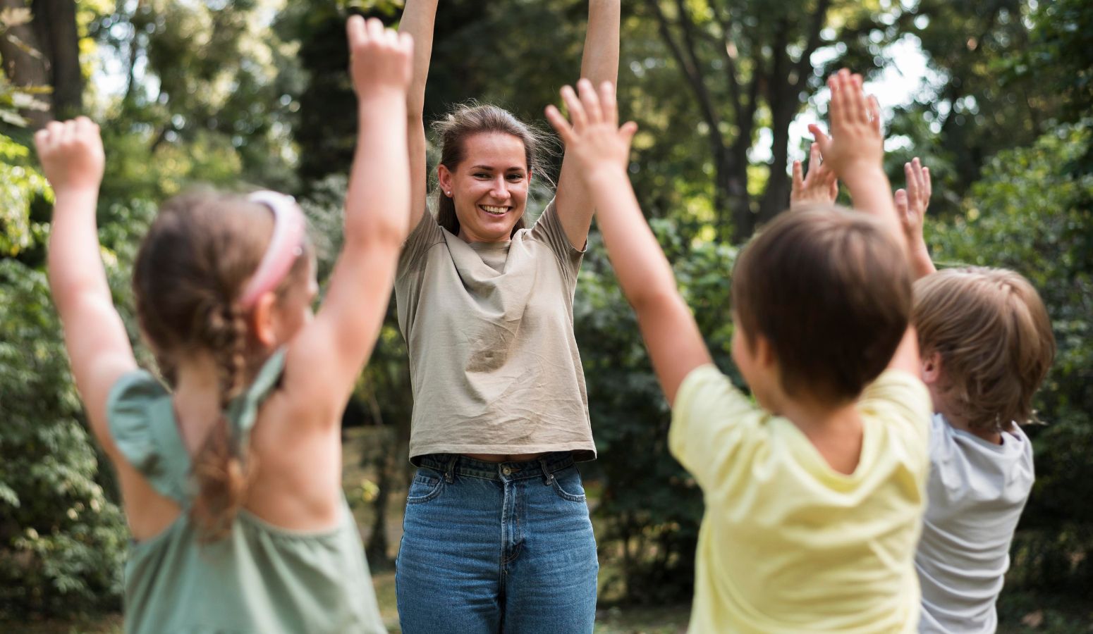 Verano en familia con niños en cofrentes valencia
